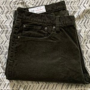 32x32 Gap straight fit, corduroy, olive green